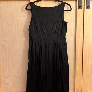Maggy London Petites Black Sleeveless Pleated Dress – Size 10P